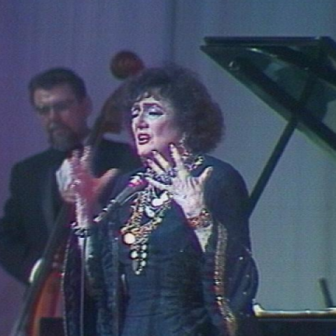 Алла Баянова