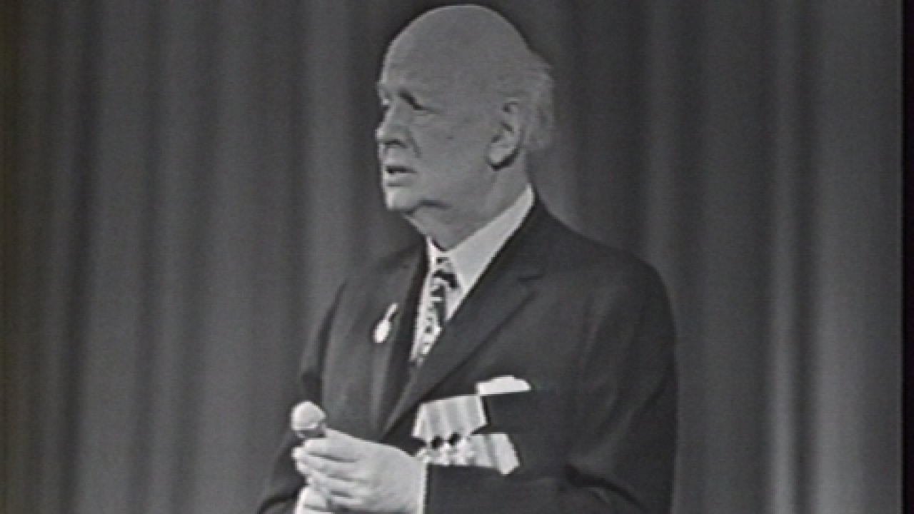 Юрий Завадский