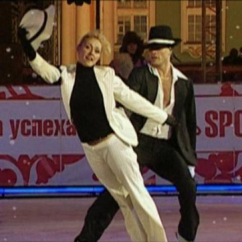 Ледовое шоу двух столиц