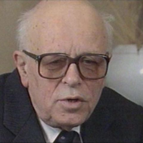 Гражданин академик