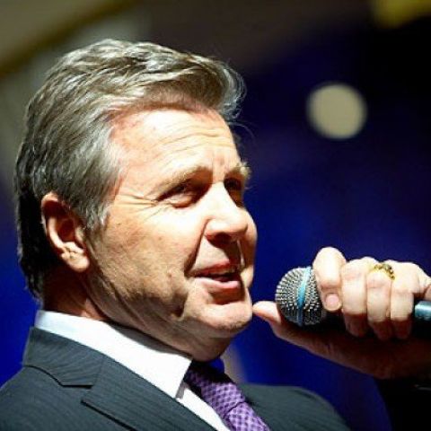 Лев Лещенко