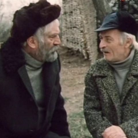 До луны рукой подать