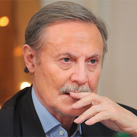 Юрий Соломин