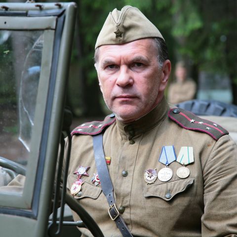 Не покидай меня